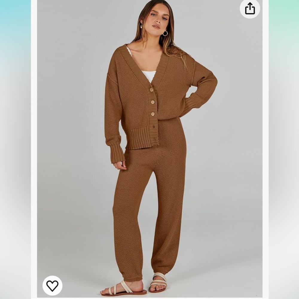 Sweater lounge set in beige